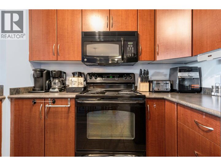 Property Photo: 205 Third Avenue 1201 BC V0A 1K0