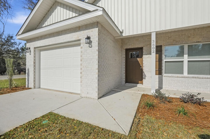 Property Photo:  3802 Golden Acres Circle  FL 32539 
