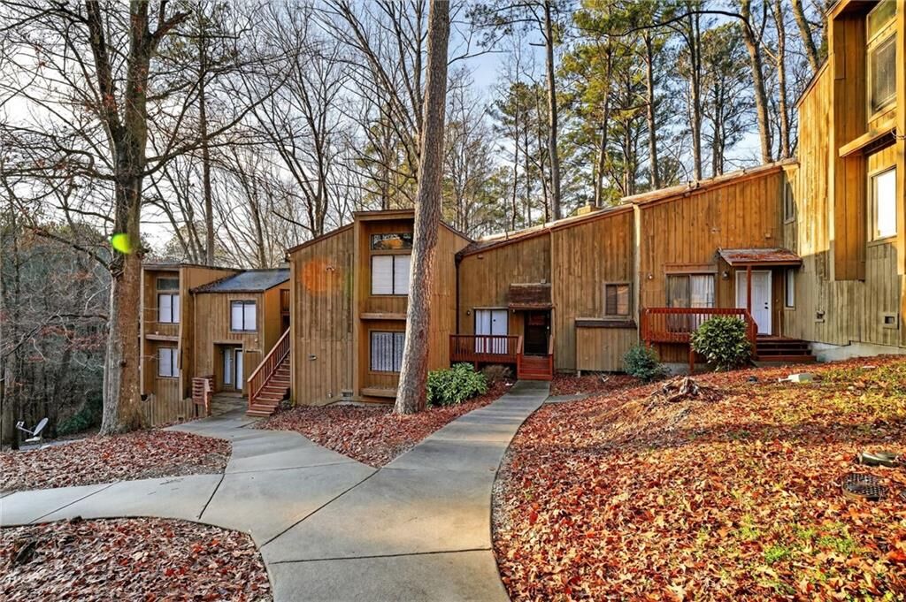 Property Photo: 3109 Fairington Drive GA 30038