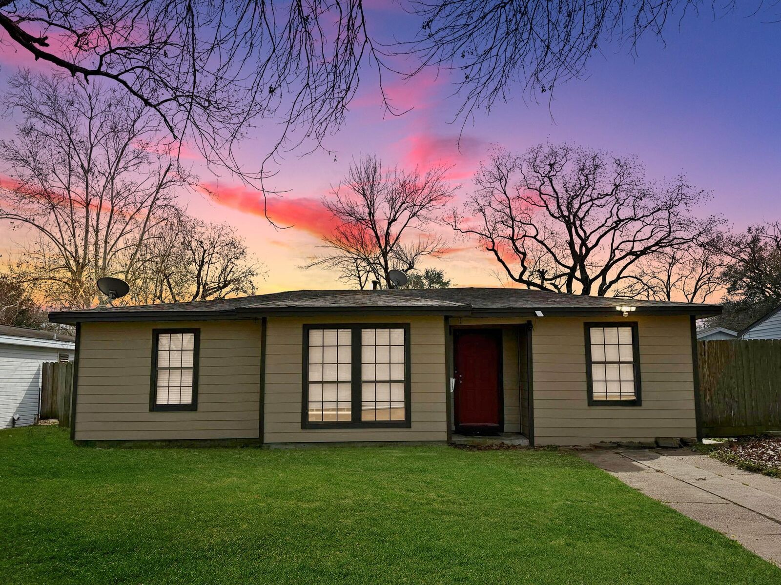 Property Photo:  1533 2nd Avenue N  TX 77590 