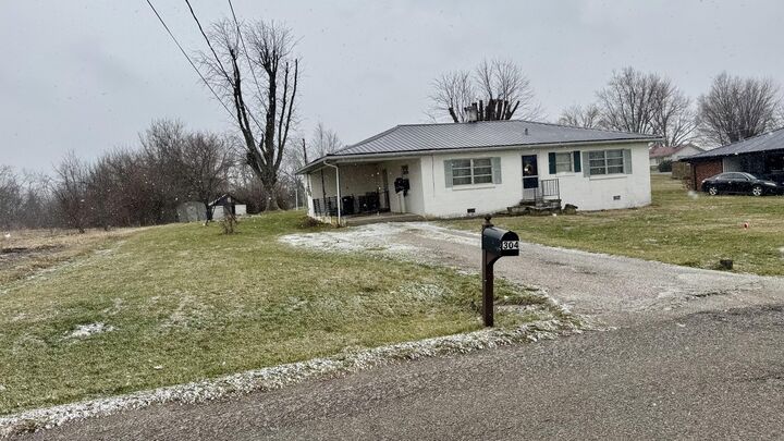 Property Photo:  304 Skyline Drive  KY 40475 