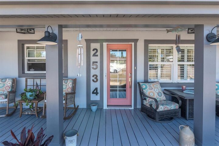 Property Photo:  2534 Mineola Drive S  FL 33770 