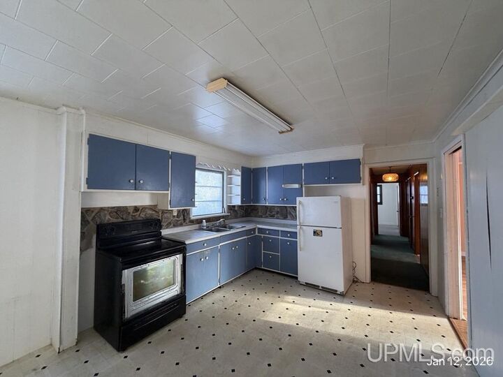 Property Photo:  885 Co Rd Ckl Road  MI 49814 