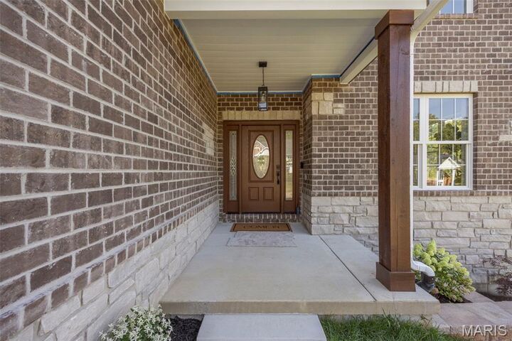 Property Photo: 1556 Wildhorse Parkway Drive MO 63005