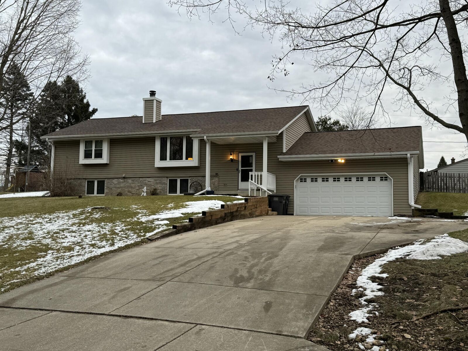 Property Photo:  W227s8910 S Marianne Ave  WI 53103 