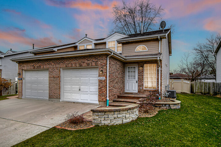 Property Photo:  1509 Peachtree Lane  IL 60441 