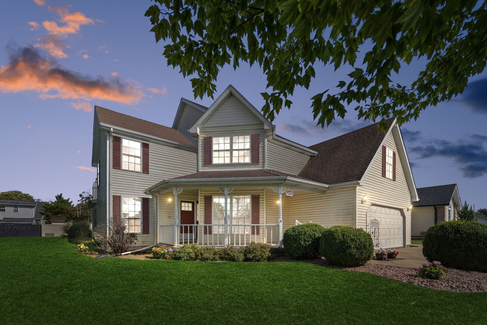 Property Photo:  510 Willow Road  IL 60950 