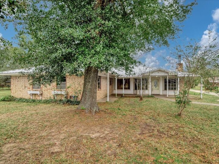 Property Photo:  312 Pinecrest Drive  TX 75862 