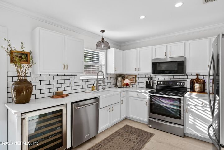 Property Photo:  1110 Scheidel Court  FL 32233 