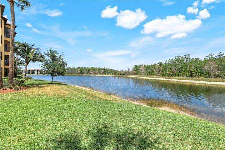 Property Photo:  9590 Trevi Ct 5334  FL 34113 