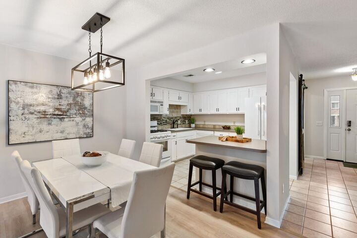 Property Photo: 7301 W Franklin Avenue MN 55426