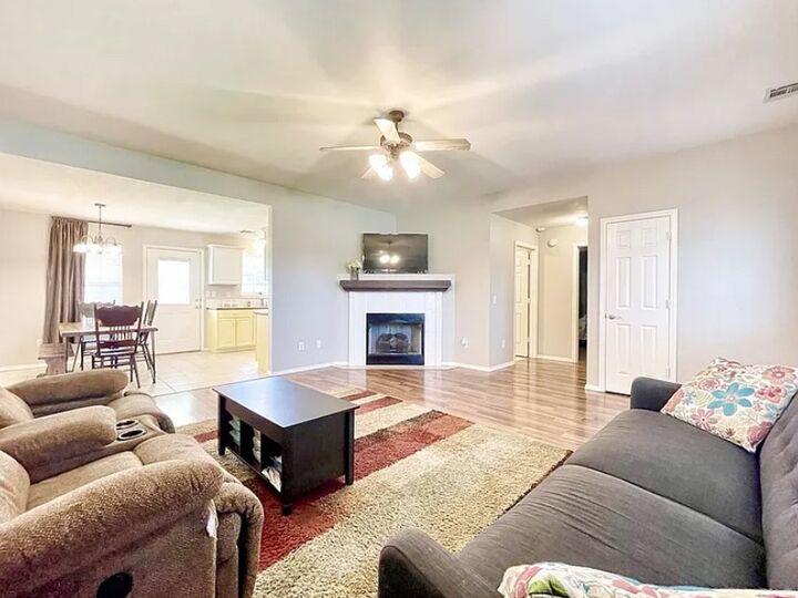 Property Photo:  1031 Evergreen Street  AR 72719 