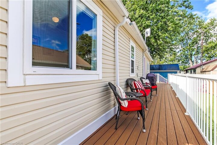 Property Photo: 10 Fourth Avenue ON N0E 1M0