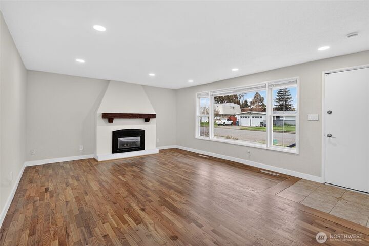 Property Photo: 804 7th Avenue NW WA 98371