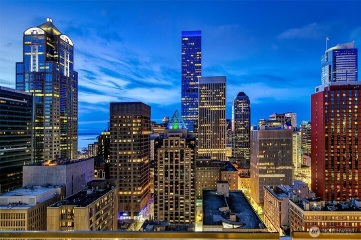 Property Photo:  909  5th Avenue 2301  WA 98164 