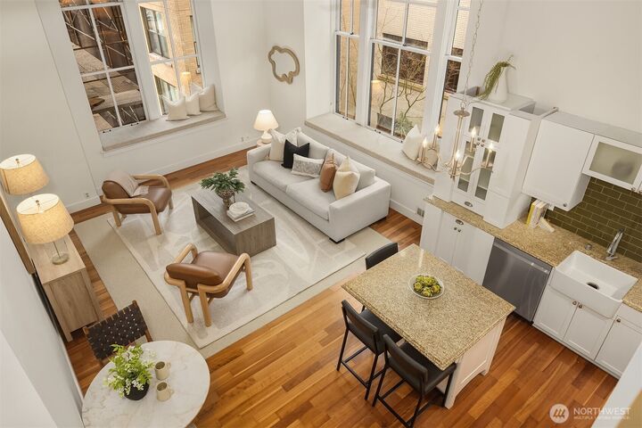 Property Photo:  201  Galer Street 305  WA 98109 