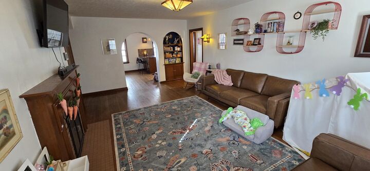 Property Photo:  3432 E Pine St  KS 67208 