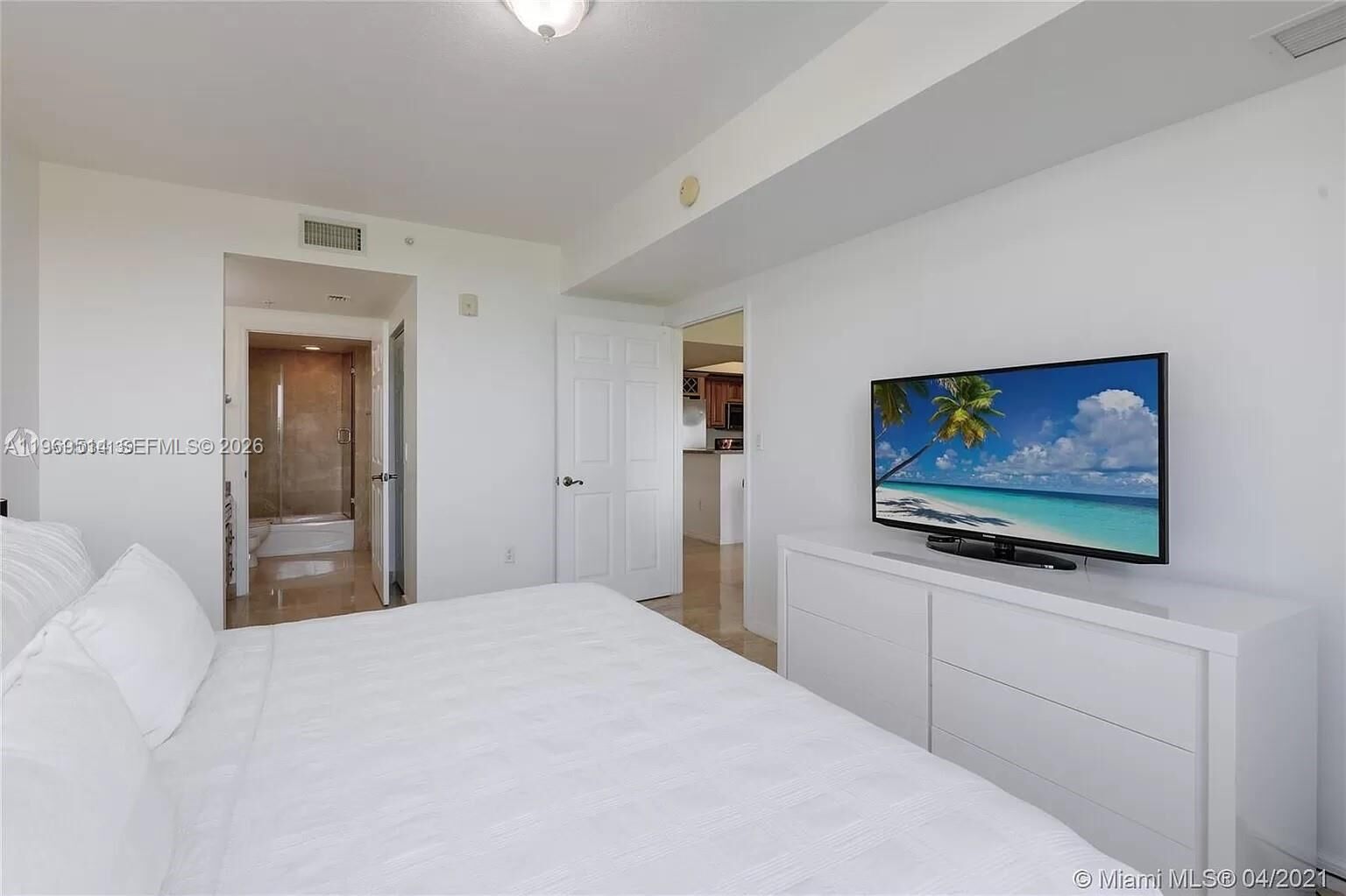 Property Photo:  3530 SW 22nd St 607  FL 33145 