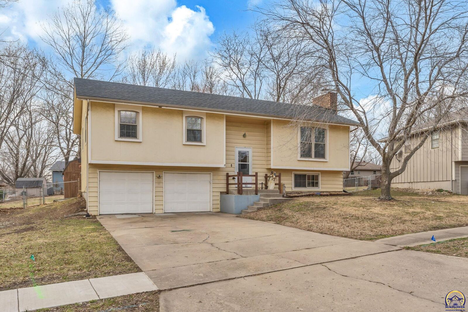 Property Photo:  4241 SE Ohio Ct  KS 66609-1644 