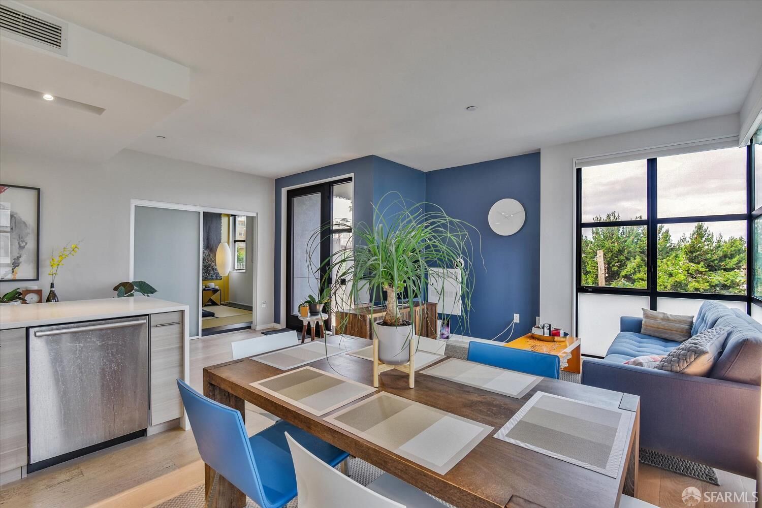 Property Photo: 451 Donahue Street CA 94124