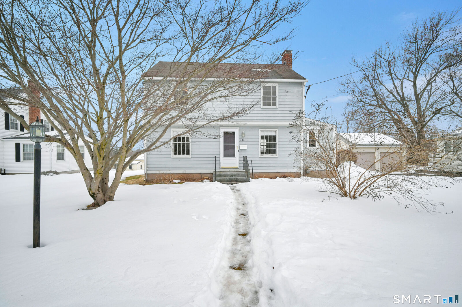 Property Photo:  37 Dobson Circle  CT 06457 