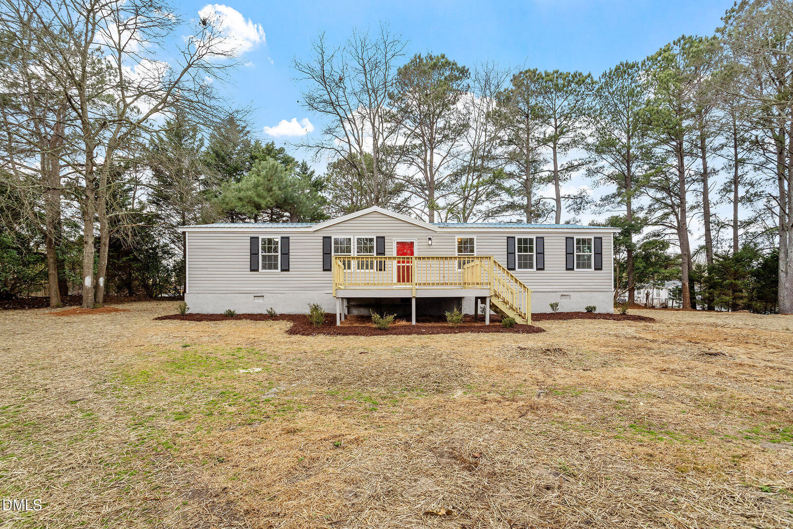 Property Photo:  121 Countrywood Drive  NC 27526 