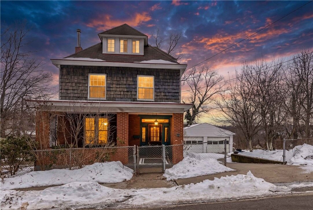 Property Photo: 1454 Center Steet PA 15221