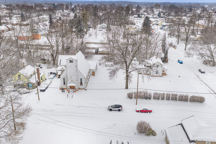 Property Photo:  2425 Kenilworth Avenue  OH 45505 