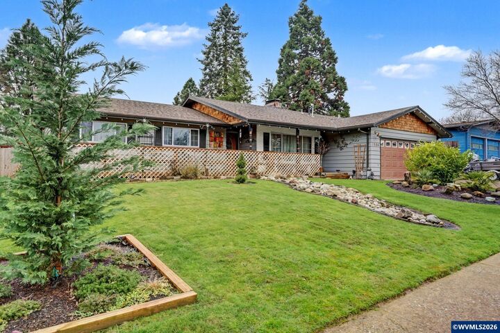 Property Photo:  1586 Ewald Av SE  OR 97302 