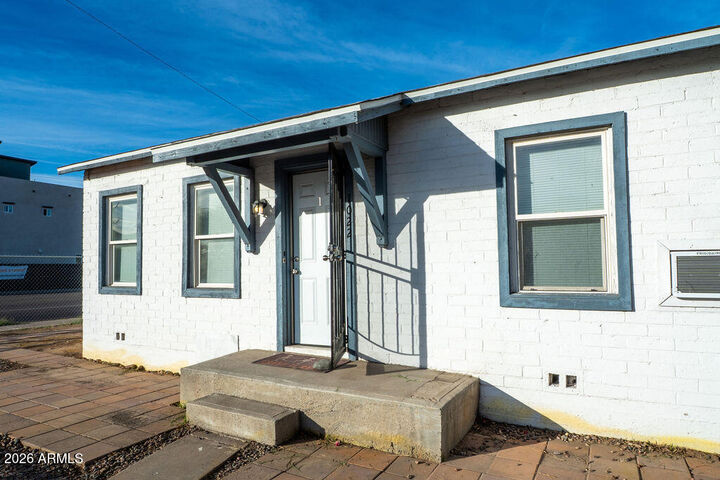Property Photo:  1022 S Montezuma Avenue  AZ 85003 