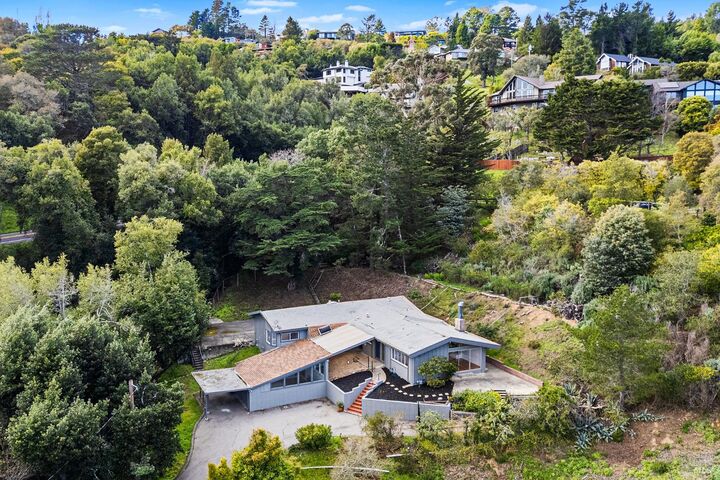 Property Photo:  11 Hollyhock Court  CA 94941 