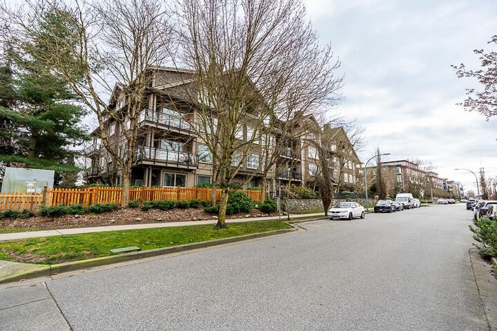 Property Photo:  250 Salter Street 112  BC V3M 0B7 