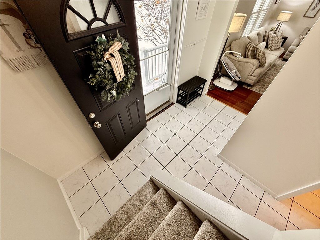Property Photo:  79 Grandview Lane  NY 14612 