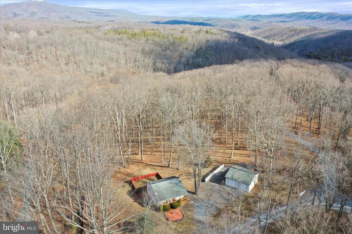 Property Photo:  515 Gloyd Lane  WV 25422 