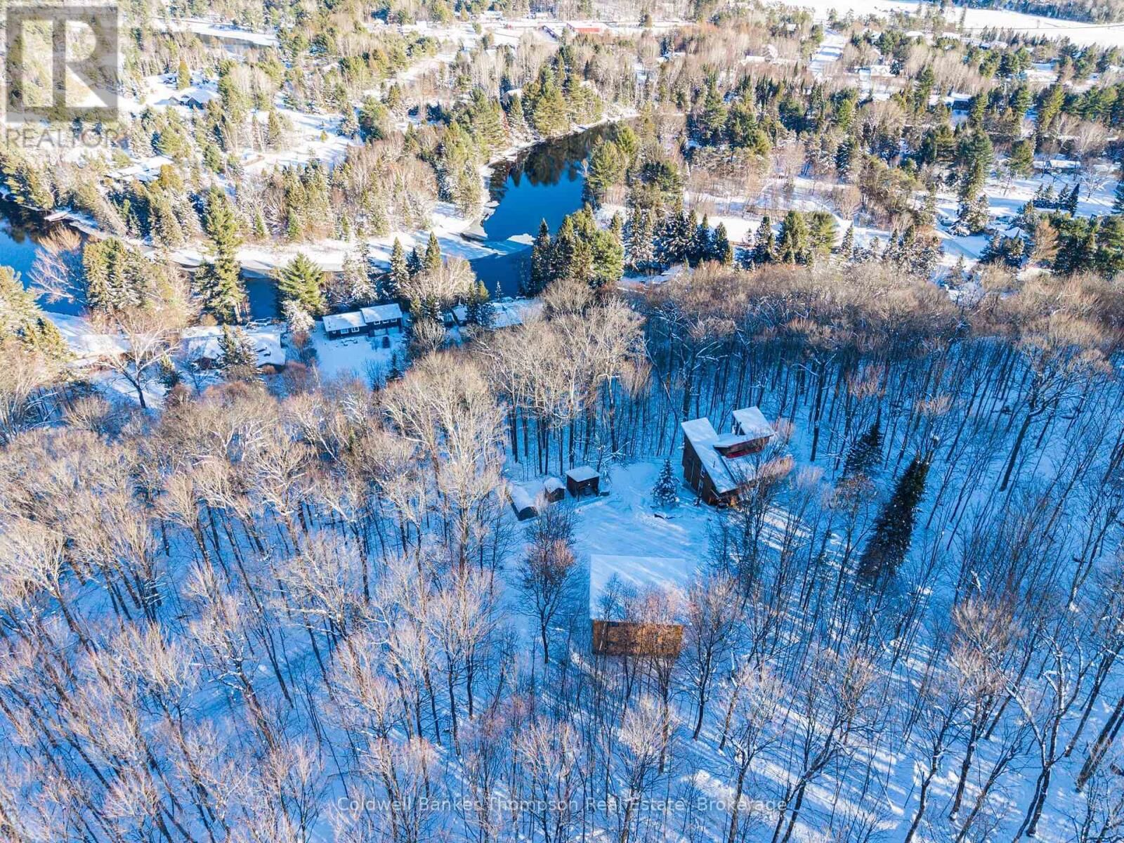 Property Photo: 869 North Mary Lake Road ON P1H 1S4