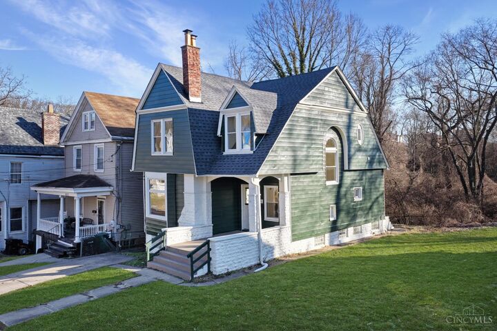 Property Photo:  855 Rockdale Avenue  OH 45229 