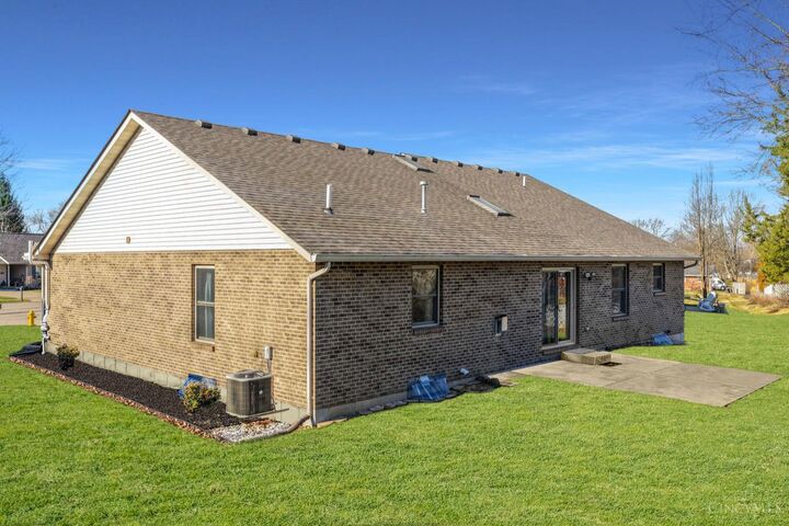 Property Photo:  512 Fenwick Drive  OH 45014 