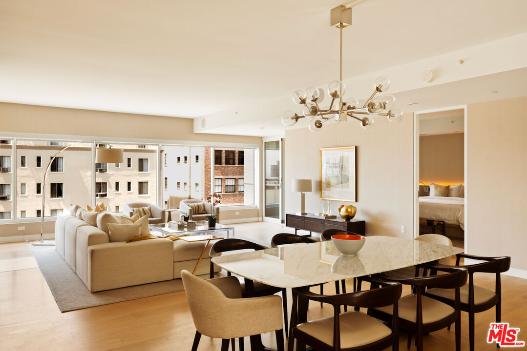 Property Photo:  6250 Hollywood Blvd  CA 90028 