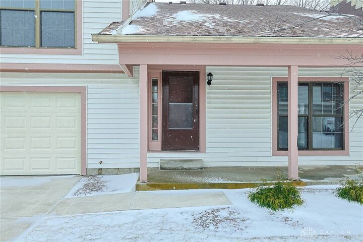 Property Photo: 1390 Sanzon Drive OH 45324