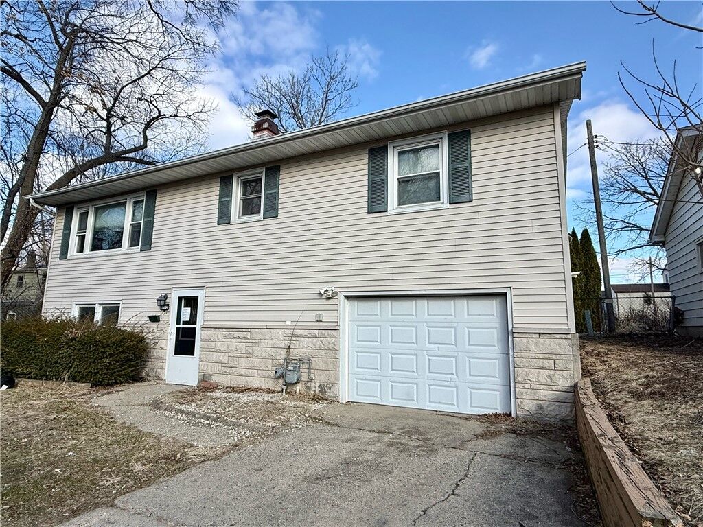 Property Photo:  1202 Florida Avenue  IL 62521 