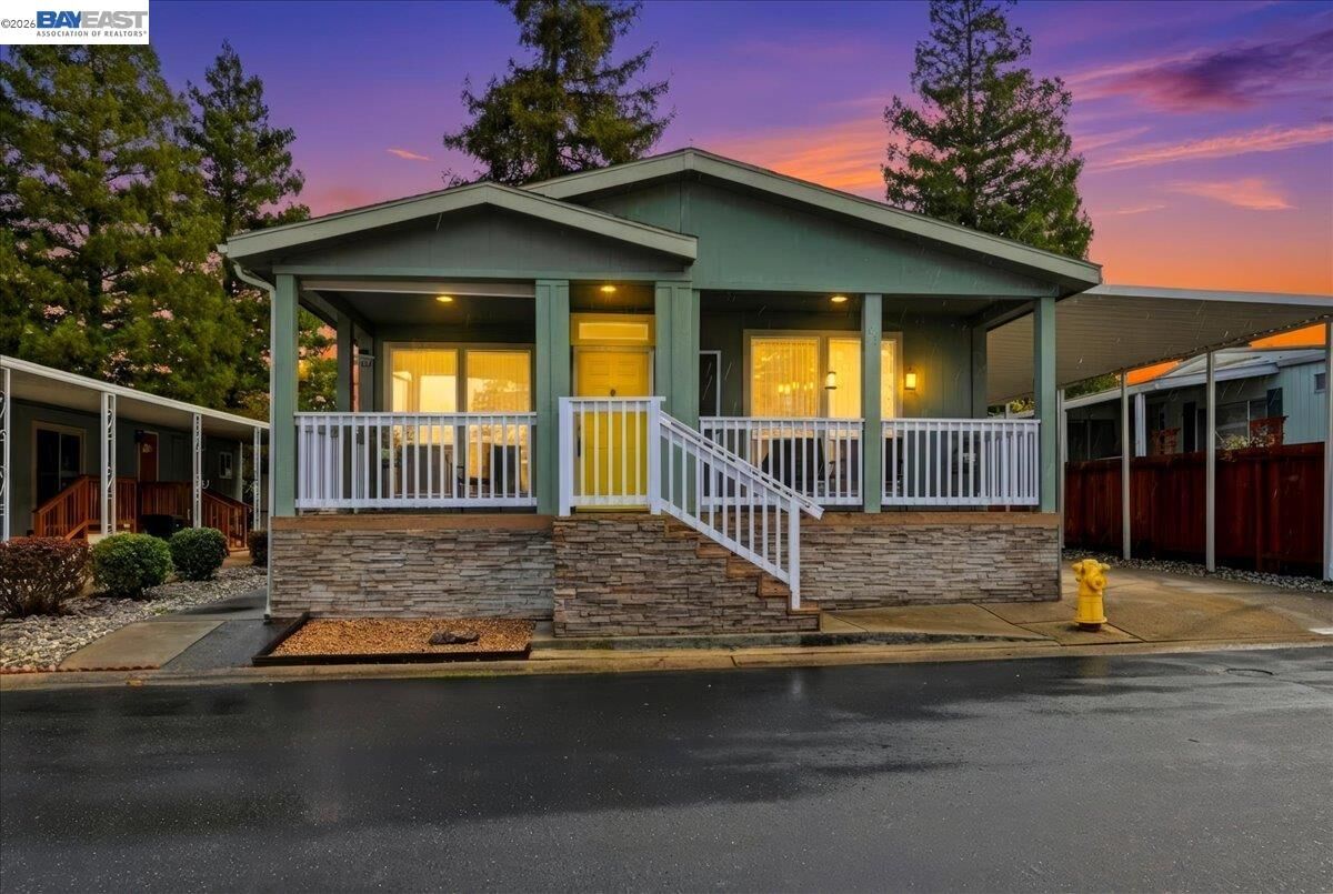 Property Photo:  3231 Vineyard Ave Spc 93  CA 94566 