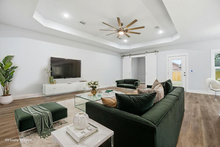 Property Photo:  6 Kohler Drive  FL 32569 