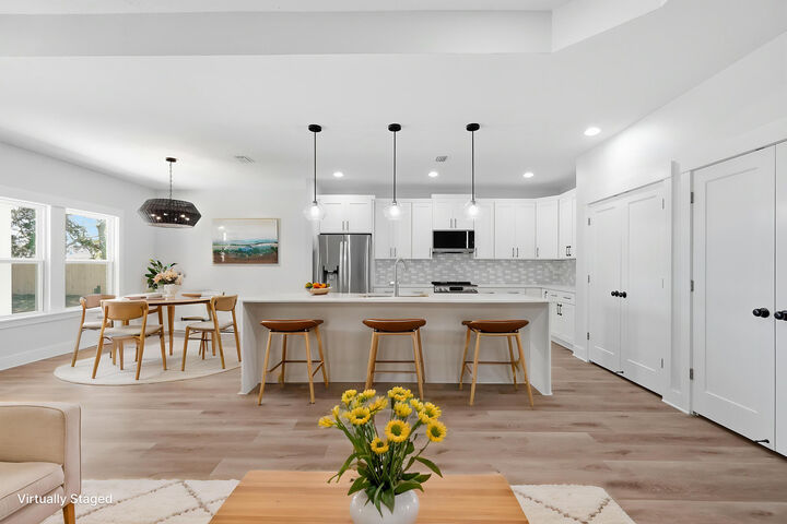 Property Photo:  6 Kohler Drive  FL 32569 