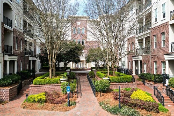 Property Photo: 3635 E Paces Circle NE 1407 GA 30326