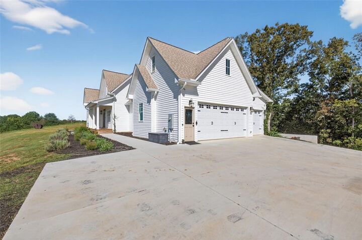 Property Photo: 4246 Jim Hood Road GA 30506