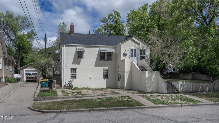 Property Photo:  314 E C Avenue  ND 58501 