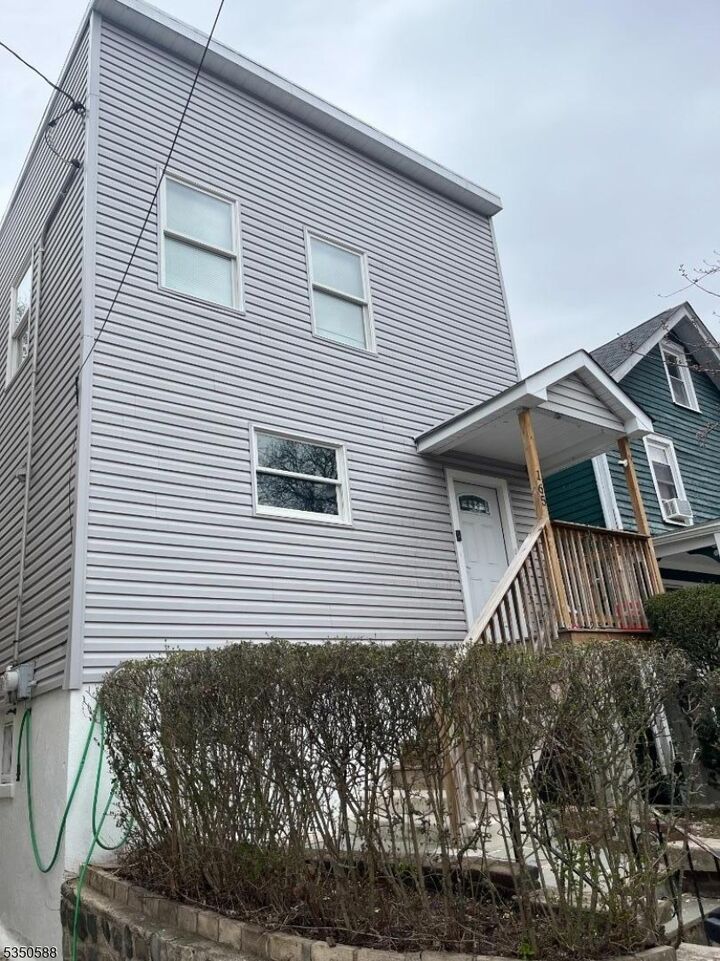 Property Photo:  165 Church St  NJ 07079 