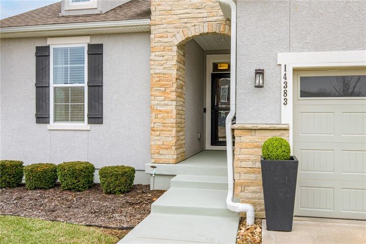 Property Photo:  14383 S Houston Street  KS 66061 