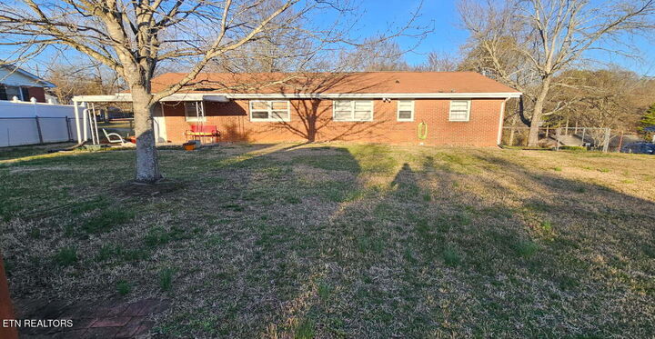 Property Photo:  7933 Ewing Rd  TN 37849 