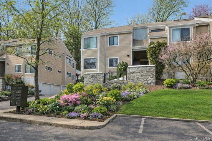 Property Photo:  168 Birchwood Close  NY 10514 